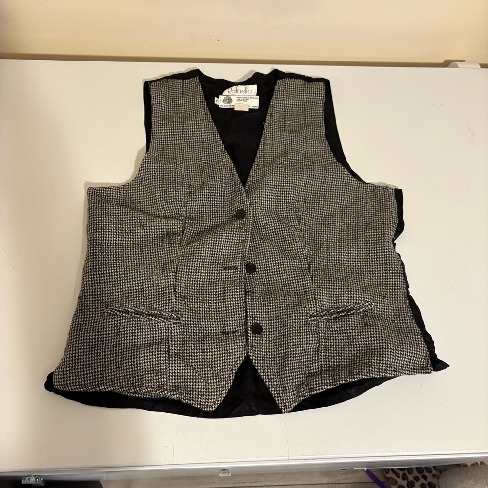 Vintage 80s Rafaella 100% wool vest size L